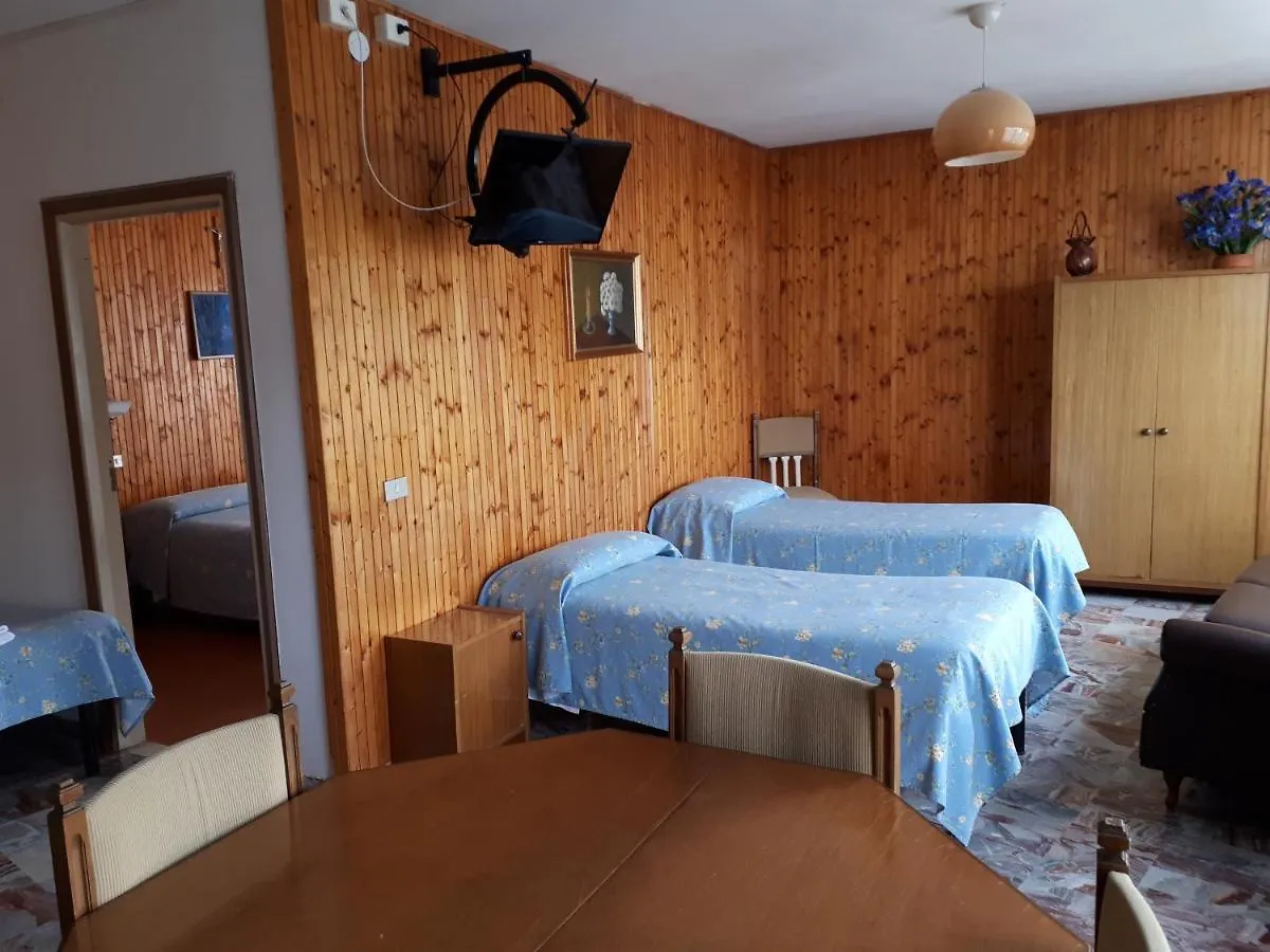 Hotel Mazzieri Lama Mocogno 2*,  Italy